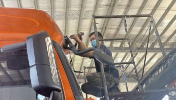 中秋佳節在崗忙，奮斗不息不打烊